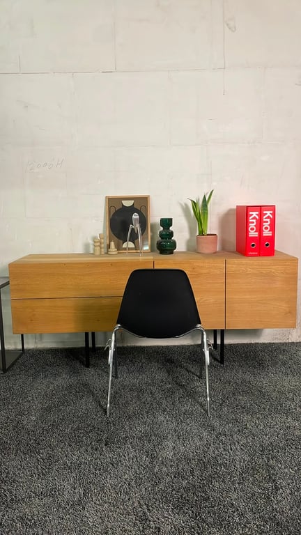 Chaise de réunion Vitra Eames Plastic Chair Noir