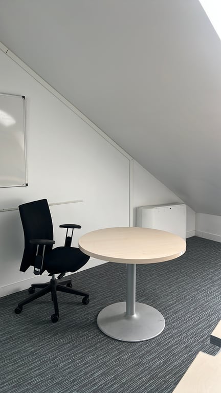 Table de réunion ronde 90x90 Haworth - Jive - ambiance
