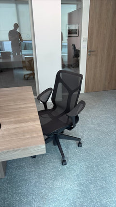 Fauteuil de bureau pivotant avec dossier en résille