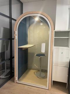 Cabine acoustique Arche par Leet Design