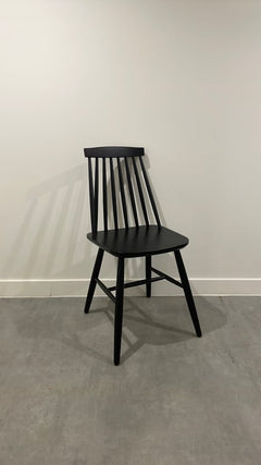 Chaise de cafétéria en bois, couleur noire