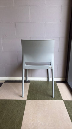 Chaise de cafétéria Bakhita