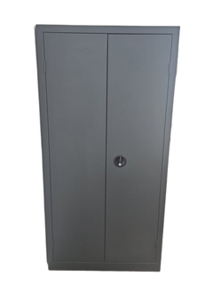 Armoire haute avec fermeture à clé - face