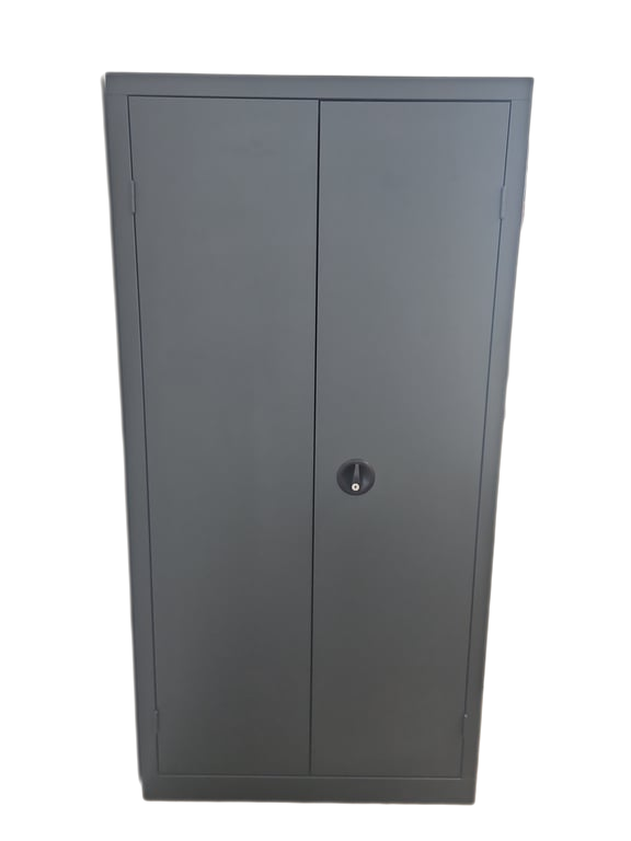 Armoire haute avec fermeture à clé