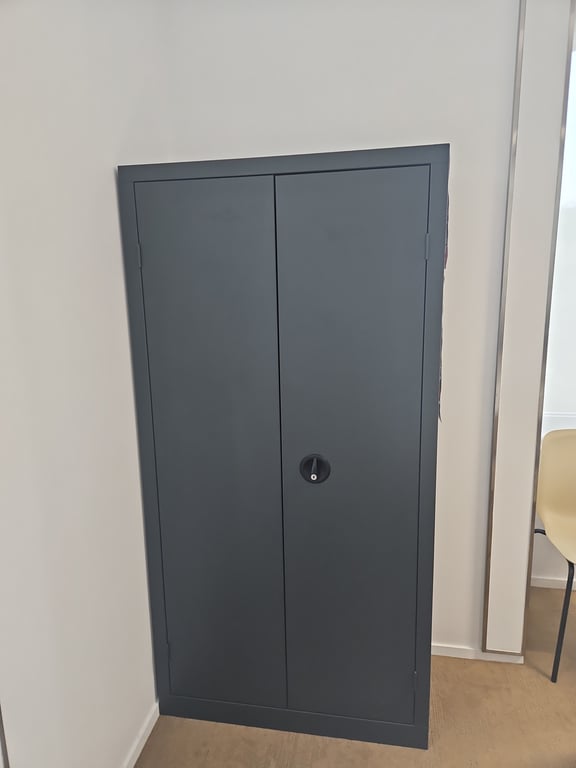 Armoire haute avec fermeture à clé - ambiance