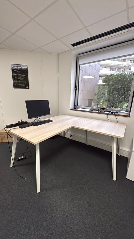 Bureau d'angle 160x160 Steelcase - Droite - 3-4