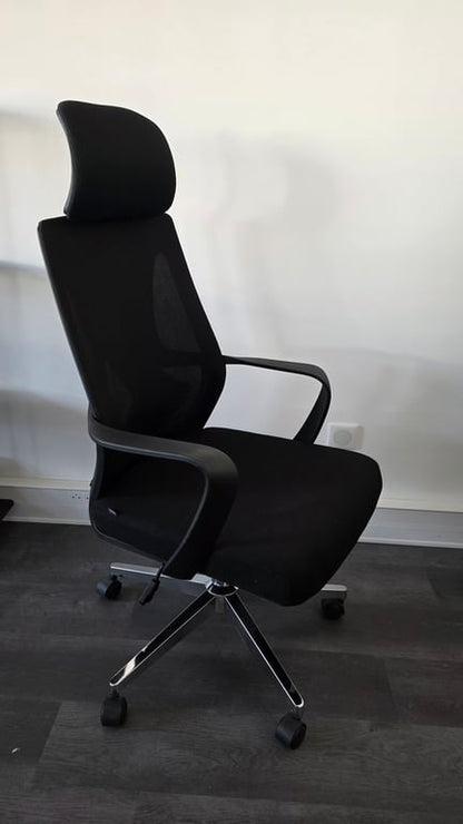 Fauteuil de bureau avec têtière et roulettes