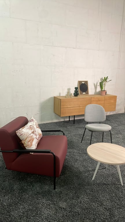 Chaise de réunion en tissu gris
