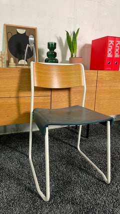 Chaise de cafétéria VG&P Canteen Utility Chair