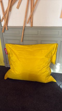 Pouf en tissu jaune - 3-4