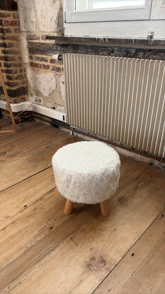 Tabouret en bois avec assise en tissu - 3-4