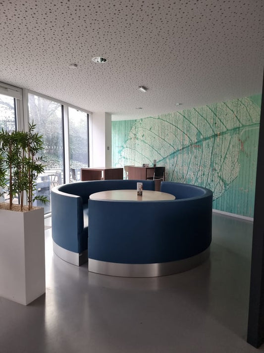 Banc en cuir et métal avec assise et dossier couleur Bismark