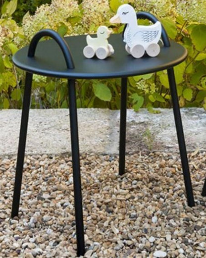 Table basse ronde en métal noir
