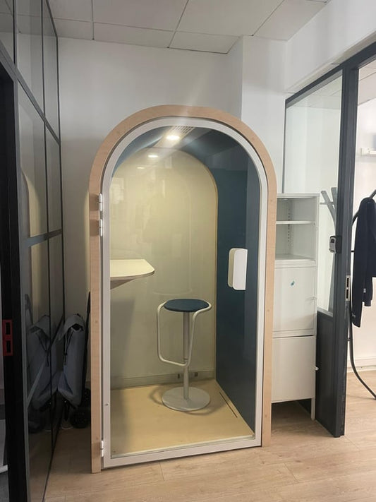 Cabine acoustique Arche par Leet Design