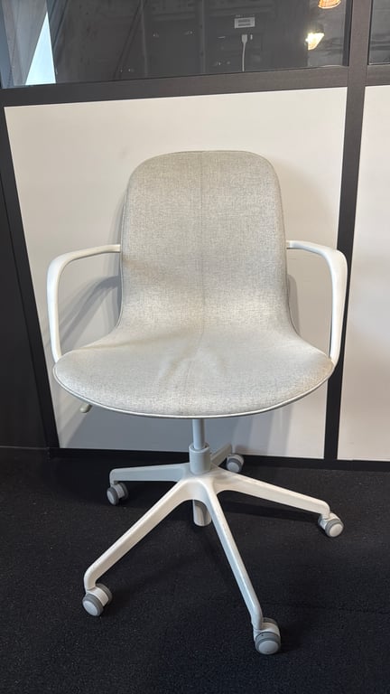 Chaise de réunion IKEA Langfjall Gris clair - 3-4
