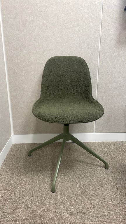 Chaise de réunion Zuiver Albert Kuip Vert - face