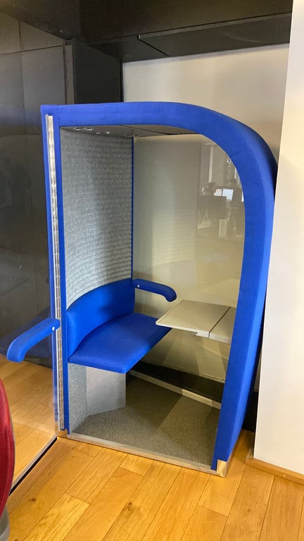 Cabine acoustique 1 personne avec strapontin