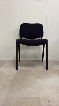 Chaise de réunion tissu noir - 3-4