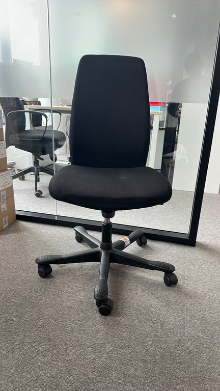 Fauteuil de bureau - Kinnarps 5000 sans accoudoirs - face