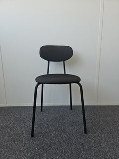 IKEA - Östanö - Chaise de cafétéria en tissu avec dossier plein - face