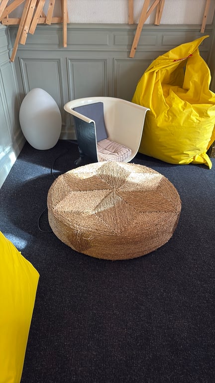 Pouf en osier avec assise large - 3-4