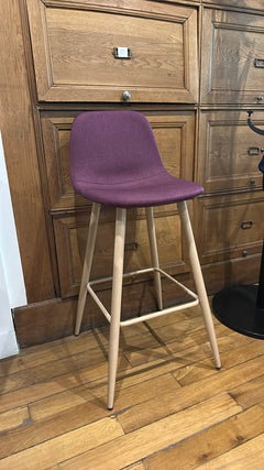 Tabouret haut en bois et tissu violet - 3-4