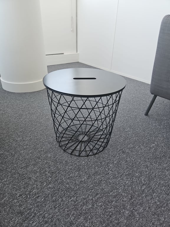 IKEA - Kvistbro - Table basse ronde en bois et métal - 3-4