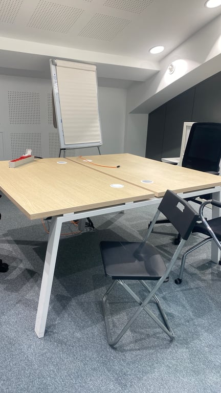 Chaise de réunion pliable en plastique et métal