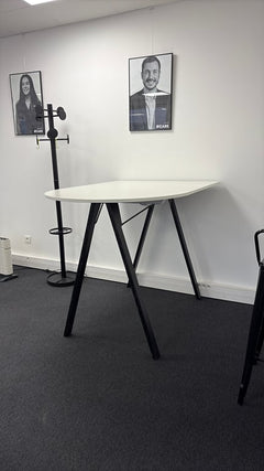 Table haute 140x100 Blanc et Noir - 3-4