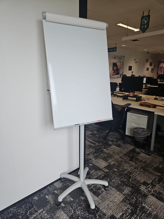 Tableau Blanc avec Roulettes - ambiance