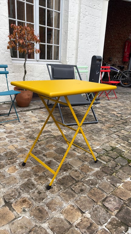 Table d'extérieur rectangulaire rabattable en métal - 3-4
