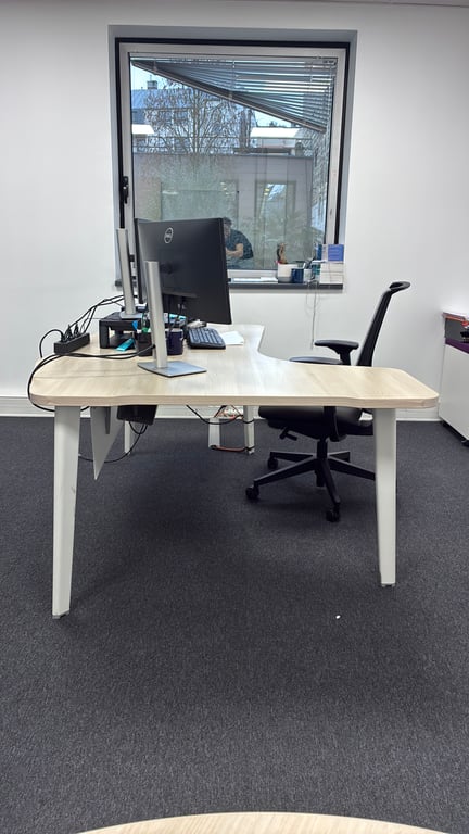 Bureau d'angle 160x131 - Retour gauche - 3-4