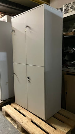 Casier de rangement en métal avec portes battantes