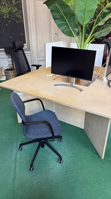 Chaise de réunion ergonomique avec roulettes et accoudoirs - 3-4