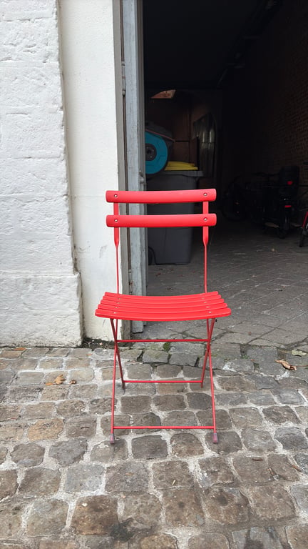 Chaise d'extérieur en métal rouge - 3-4