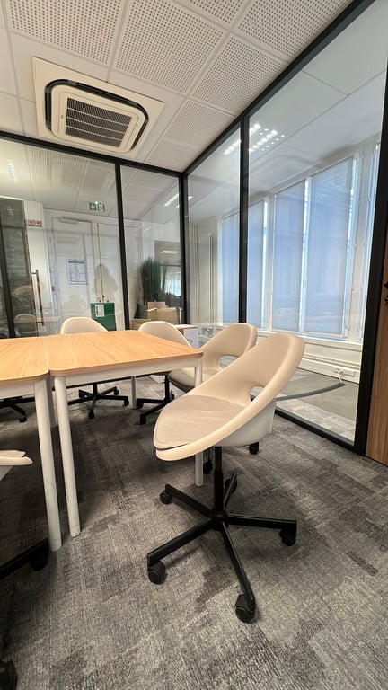 Chaise de réunion IKEA avec roulettes