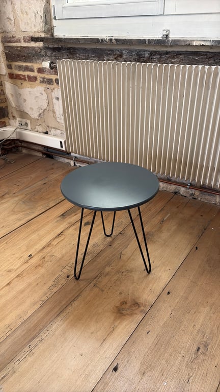 Table basse ronde en bois et métal - 3-4