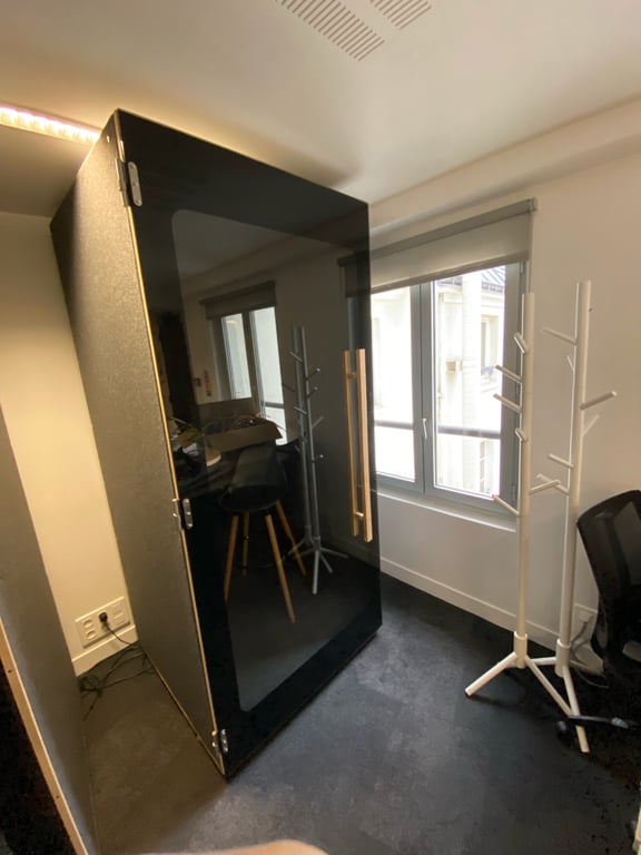 Cabine Nina Phonebooth