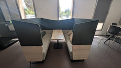 Canapé acoustique 4 places avec tablette fixe