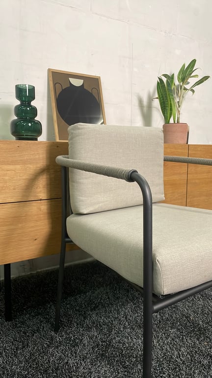 Fauteuil Expormim Nido Beige et Noir - ambiance