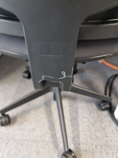 Fauteuil de bureau en résille, piètement étoile