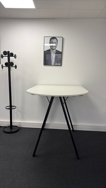 Table haute 140x100 Blanc et Noir - 3-4