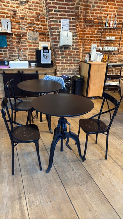 Table cafétéria Edison ronde - 3-4