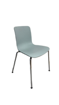 Chaise de réunion Vitra 741 en plastique et métal
