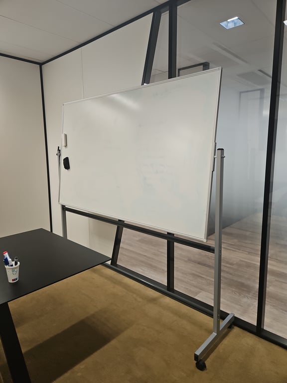 Tableau blanc mobile 200x202 - ambiance