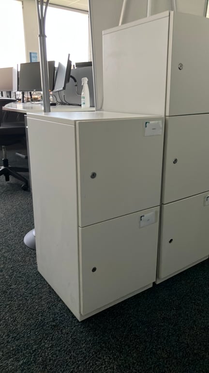 Bloc de 2 - Casier de rangement 2 compartiments à portes battantes - 3-4