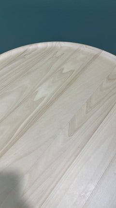 Table basse ronde en bois contreplaqué et plastique