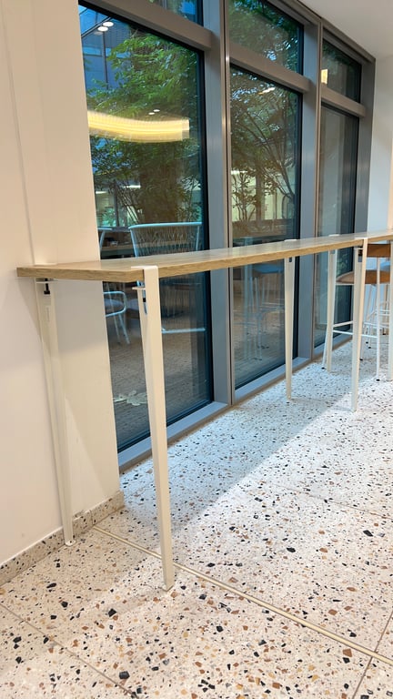 Table haute rectangulaire avec pieds Tiptoe - 3-4
