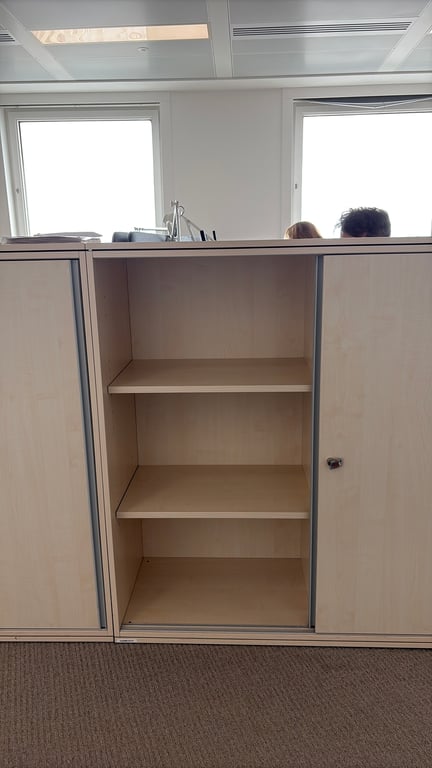 Armoire basse coulissante - portes