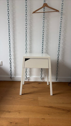 Table basse rectangulaire en mélaminé blanc - 3-4